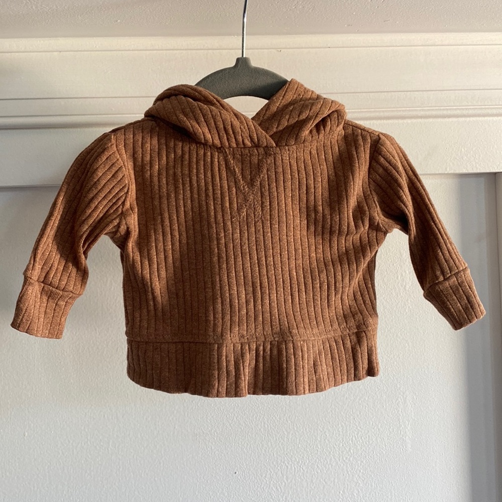 Kate Quinn hooded top 3-6m